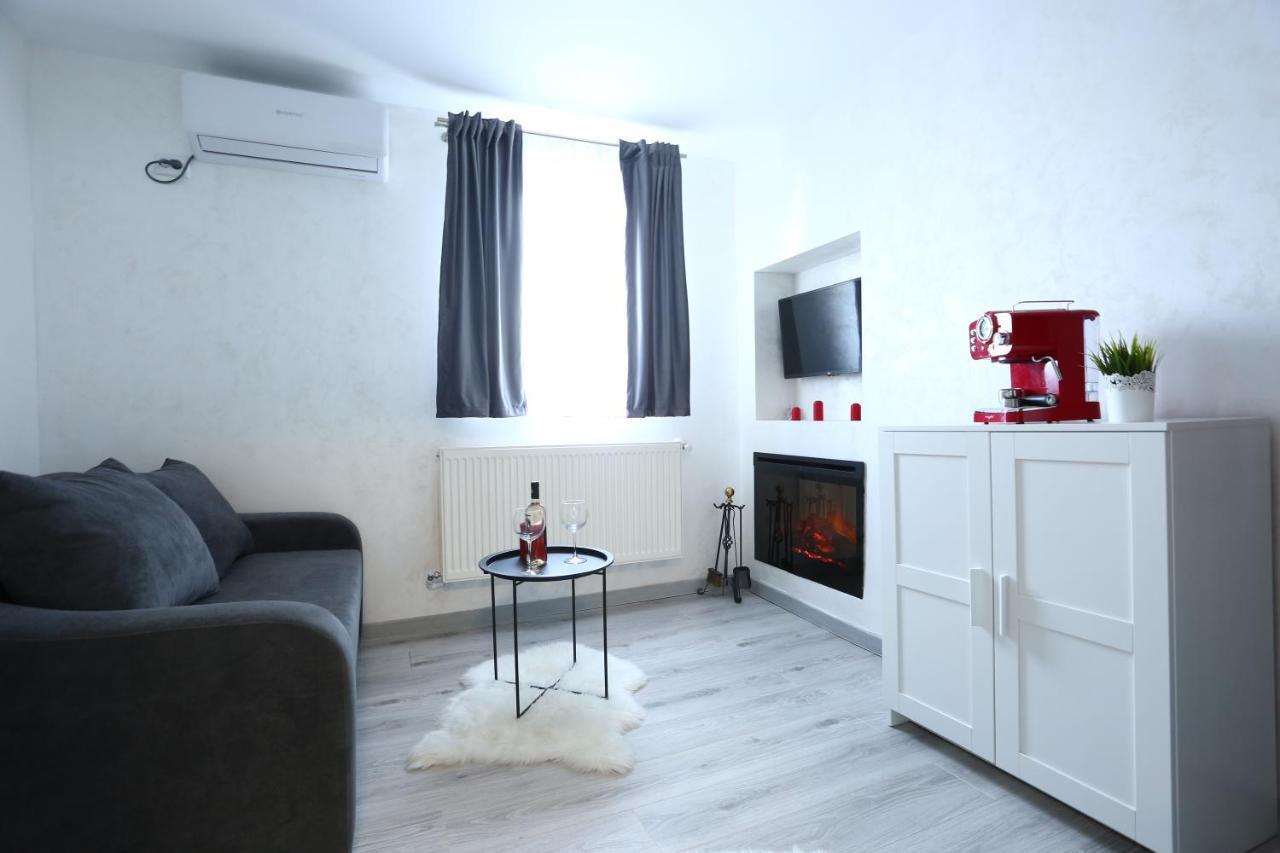 Apartamento Simona Maria 2 Bucarest Exterior foto