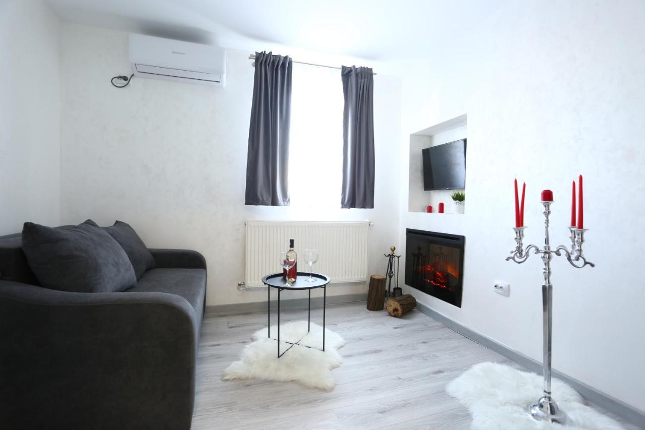 Apartamento Simona Maria 2 Bucarest Exterior foto